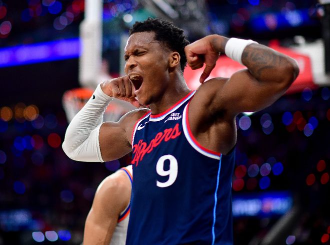 快船六人联袂爆发力克公牛 球队末节稳住优势锁