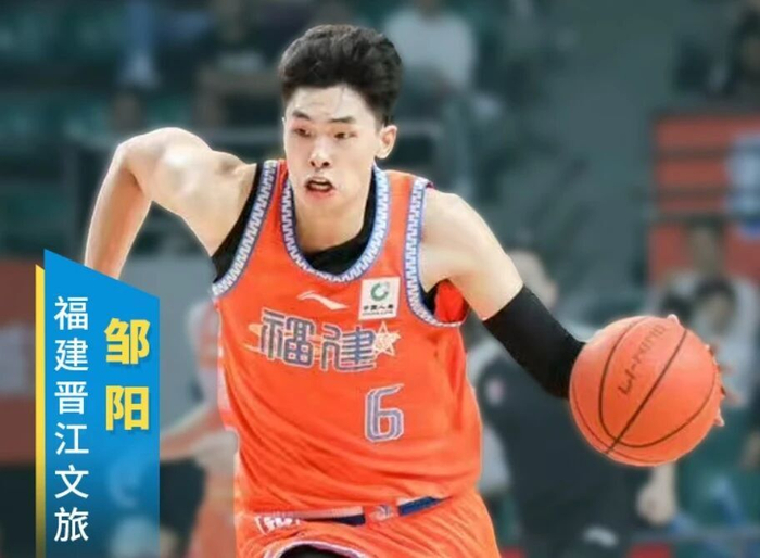 广东男篮大胜四川终结连败 后场双枪低迷引质疑