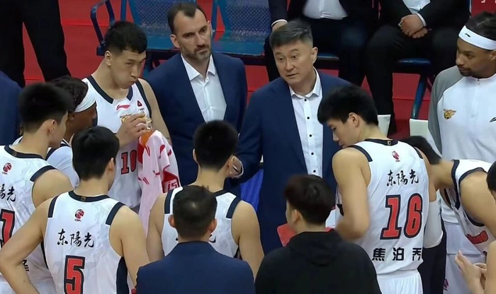 CBA常规赛第36轮战报：四强格局重塑，季后赛席位