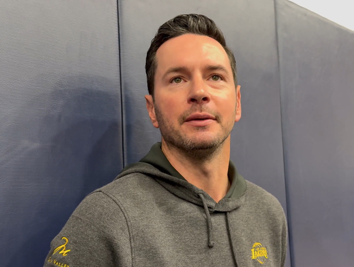 湖人球员核磁共振误扫引争议 姆巴佩伤情加重疑