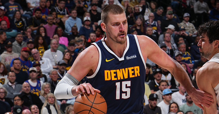 约基奇统治赛场掘金加时逆转开拓者